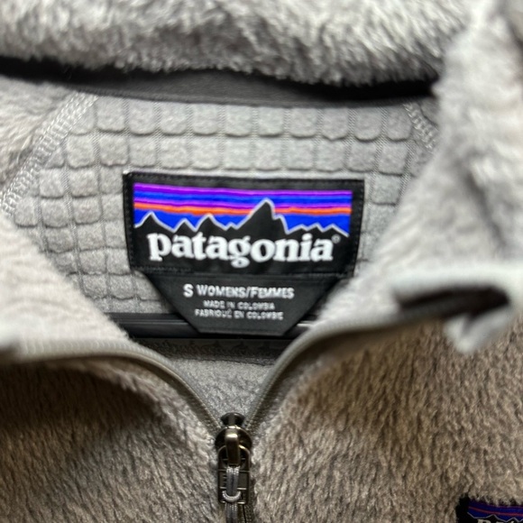 Patagonia Gray Fleece Vest NWOT size S - Picture 2 of 4